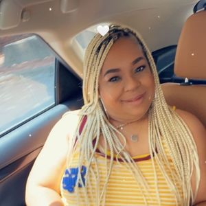 Meet your Posher, Janel